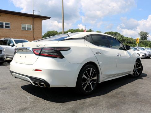Used 2022 Nissan Maxima SV w/ Floor Mat Group image 2