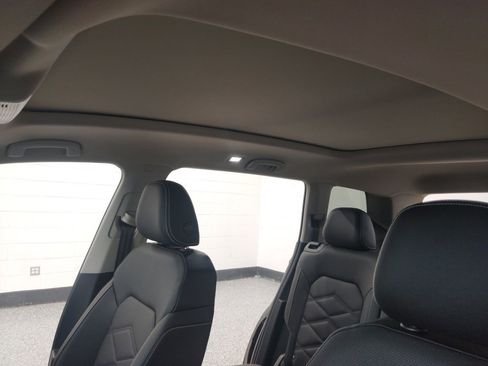 New 2026 Volkswagen Atlas SE image 11