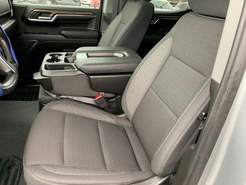 Certified 2024 Chevrolet Silverado 1500 LT AWD/4WD image 19