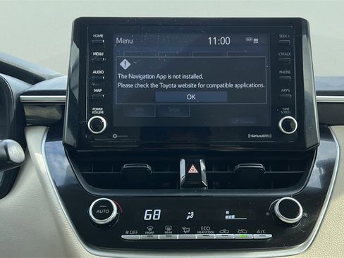 Used 2022 Toyota Corolla LE w/ Carpet Mat Package (TMS) image 25