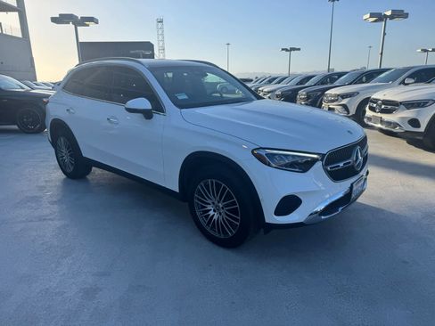 Certified 2026 Mercedes-Benz GLC 300 image 2