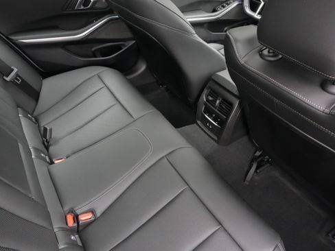 Certified 2025 BMW M340i RWD image 34