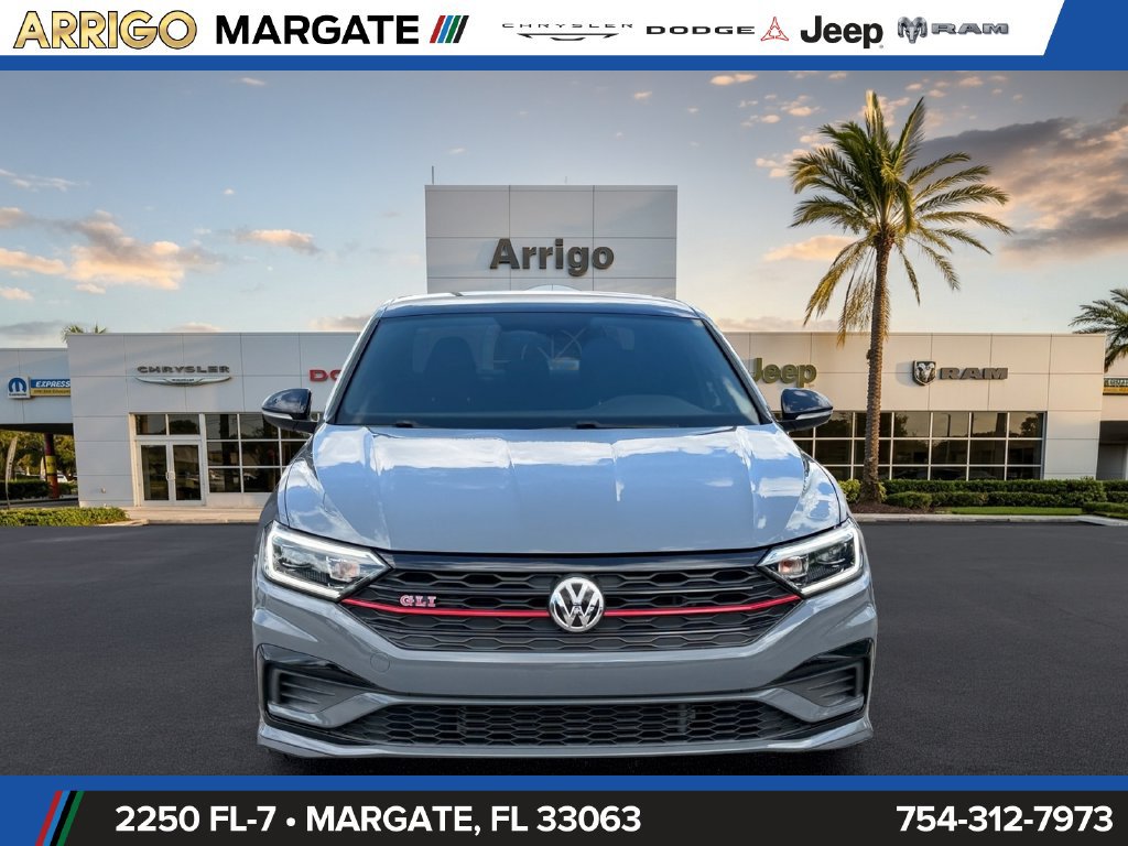 Used 2019 Volkswagen Jetta GLI FWD image 2