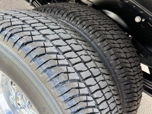 New 2026 Ford F350 4x4 Crew Cab DRW Super Duty image 47