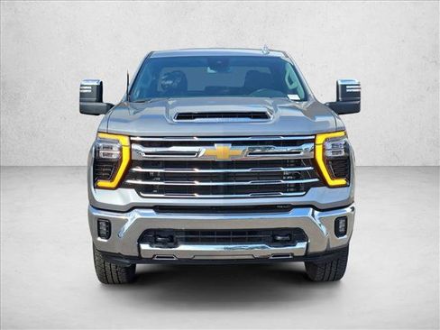 Certified 2025 Chevrolet Silverado 2500 LTZ AWD/4WD image 3