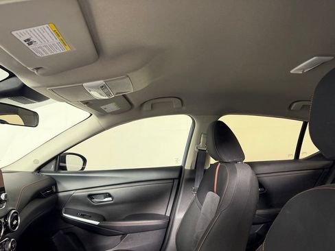 Used 2025 Nissan Sentra SR FWD image 17