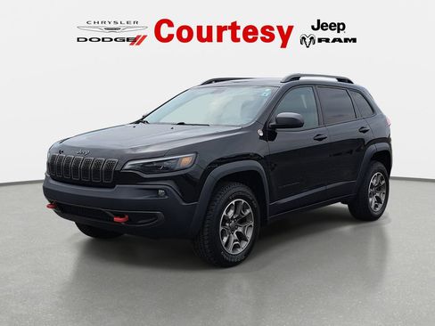 Used 2020 Jeep Cherokee Trailhawk w/ Cold Weather Group AWD/4WD image 8