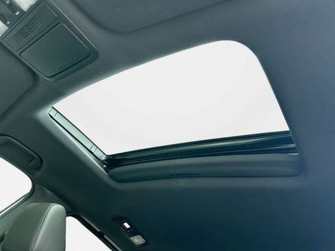 Certified 2024 Honda Odyssey Sport image 17