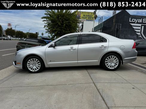 Used 2011 Ford Fusion Hybrid w/ 502A Rapid Spec Order Code FWD image 4