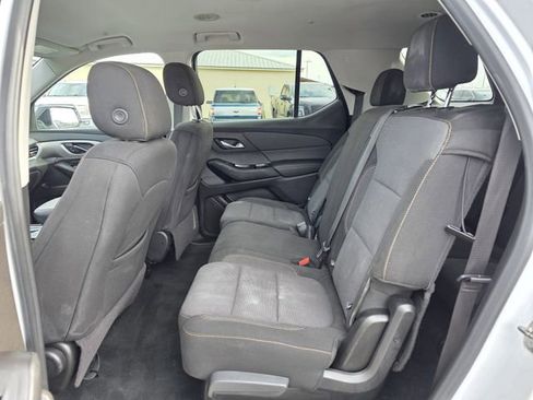 Used 2019 Chevrolet Traverse LS FWD image 16