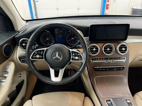 Used 2022 Mercedes-Benz GLC 300 4MATIC image 11