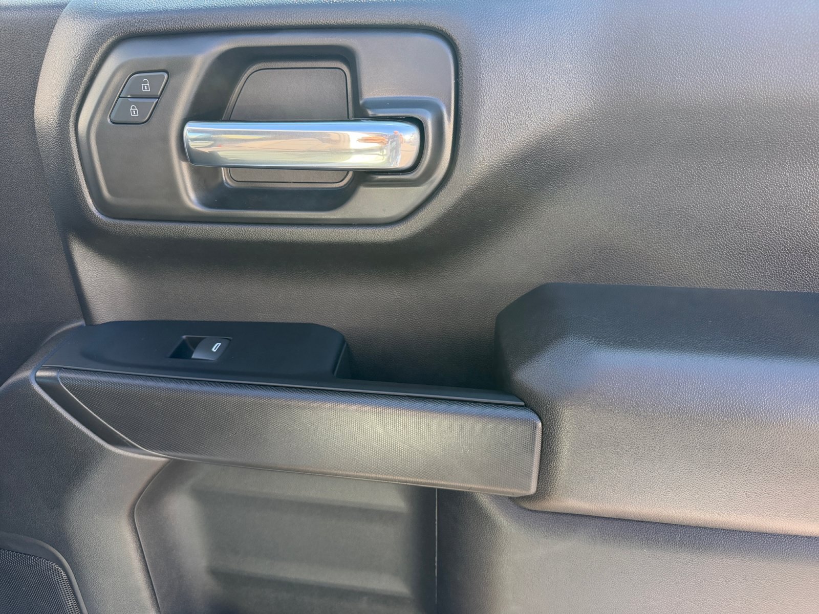 Used 2024 Chevrolet Silverado 1500 Custom AWD/4WD image 10