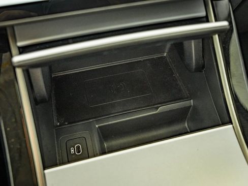 Used 2024 Land Rover Range Rover Velar S AWD/4WD image 35