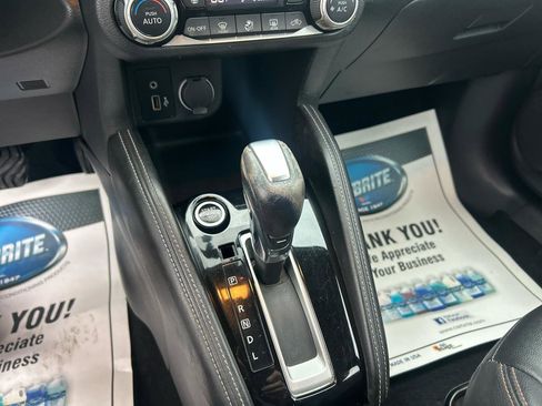 Used 2019 Nissan Kicks SR w/ SR Premium Package FWD image 19