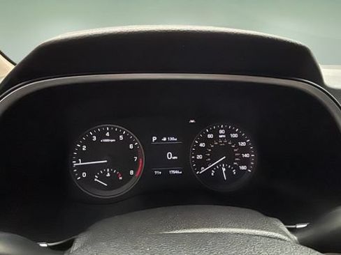 Used 2020 Hyundai Tucson Limited FWD image 15