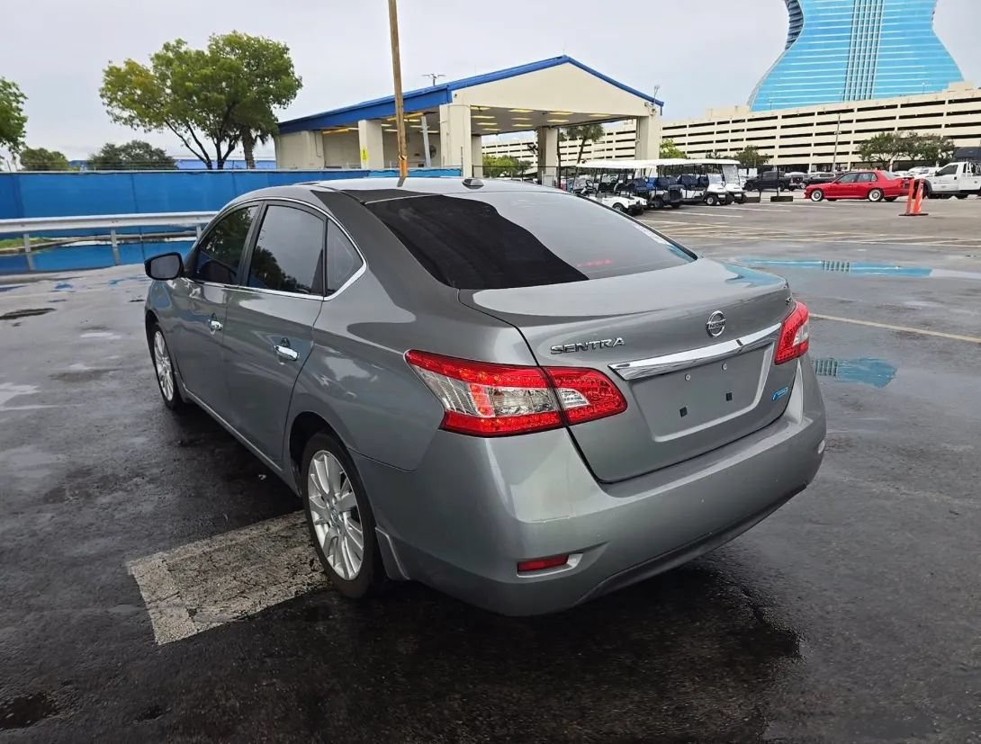 Used 2013 Nissan Sentra SL w/ Premium Pkg FWD image 4