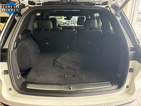 Used 2023 Jeep Grand Cherokee Overland w/ Luxury Tech Group IV image 31