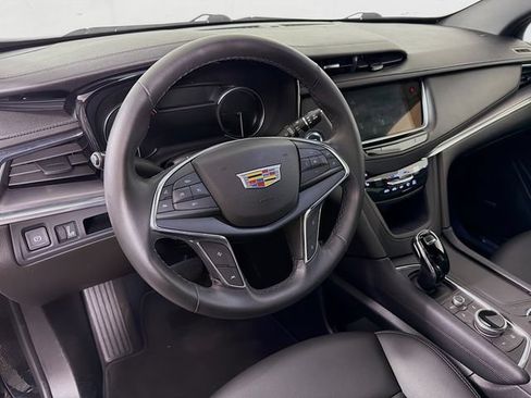 Used 2023 Cadillac XT5 Luxury AWD/4WD image 13