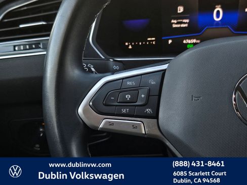 Certified 2022 Volkswagen Tiguan SE image 24