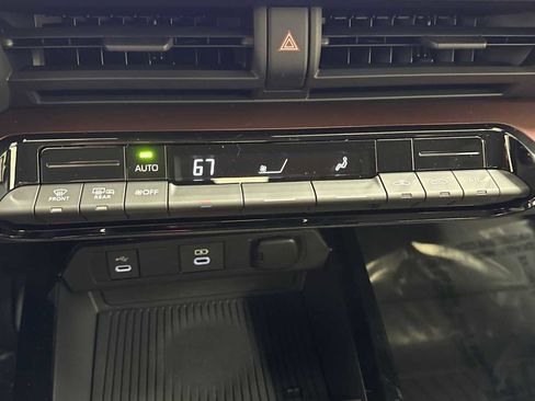 New 2026 Toyota Prius Plug-In Hybrid image 21