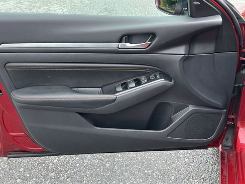 Certified 2023 Nissan Altima 2.5 SR w/ SR Premium Package AWD/4WD image 14