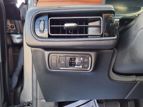 Certified 2023 Lincoln Aviator Reserve w/ Equipment Group 201A image 19