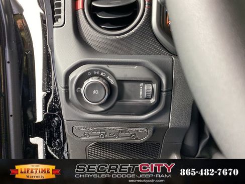 New 2026 Jeep Wrangler Unlimited Rubicon w/ Steel Bumper Group image 14