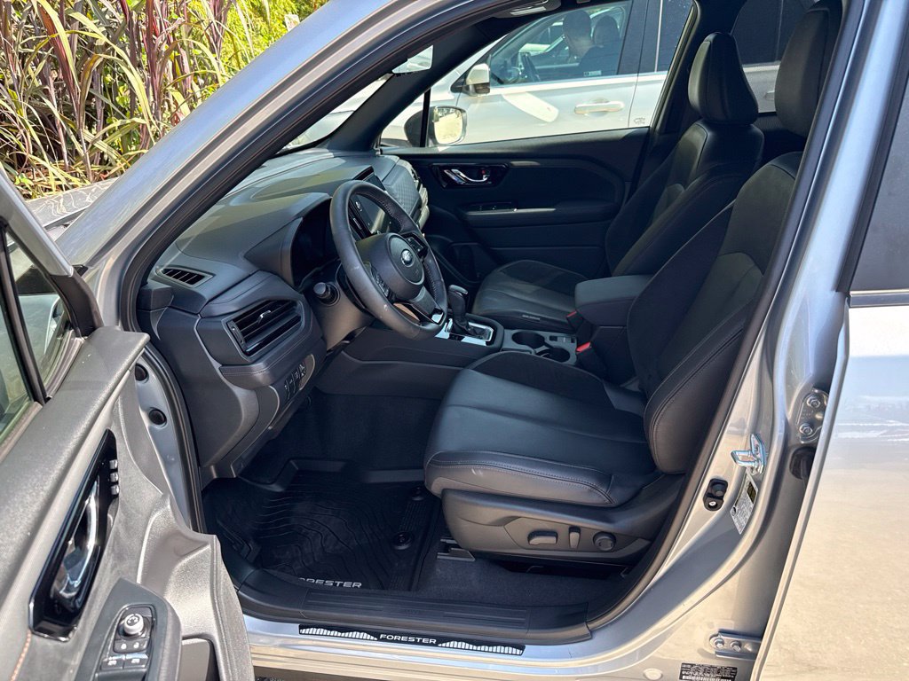 Certified 2025 Subaru Forester Touring AWD/4WD image 9