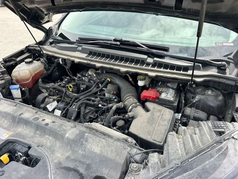 Used 2019 Ford Edge Titanium w/ Equipment Group 301A AWD/4WD image 37