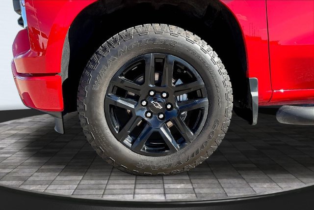 Used 2026 Chevrolet Silverado 1500 Custom w/ Turbomax Blackout Package AWD/4WD image 33
