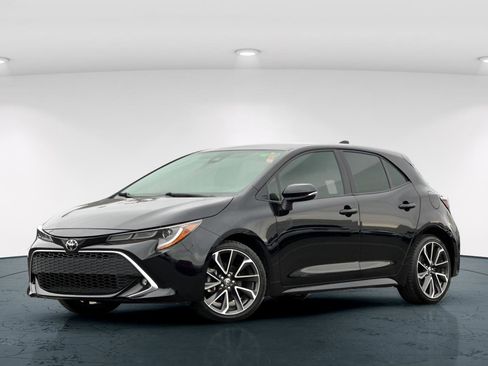 Used 2020 Toyota Corolla XSE image 2