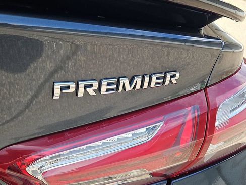 Used 2020 Chevrolet Malibu Premier FWD image 12