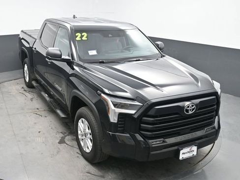 Used 2022 Toyota Tundra SR5 AWD/4WD image 17