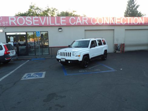 Used 2015 Jeep Patriot Sport w/ Power Value Group FWD image 1