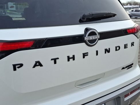 Used 2023 Nissan Pathfinder Platinum image 30