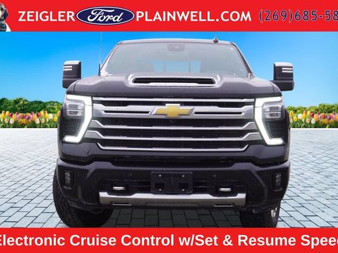 Used 2024 Chevrolet Silverado 2500 High Country AWD/4WD image 12