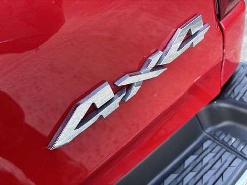 Used 2021 RAM 1500 Big Horn image 12