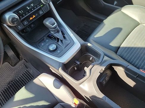 Used 2024 Toyota RAV4 XSE w/ Weather Package AWD/4WD image 9