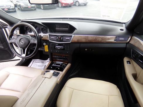 Used 2013 Mercedes-Benz E 350 BlueTEC Sedan image 23