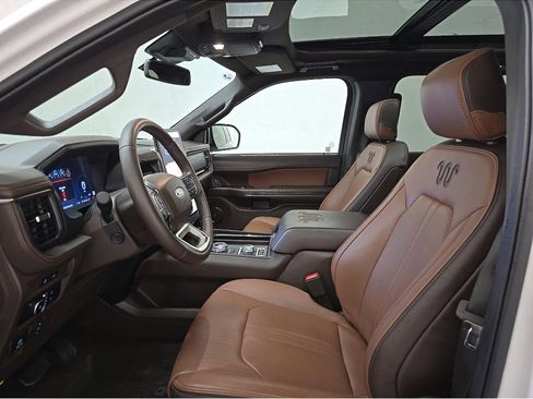 Used 2024 Ford Expedition King Ranch AWD/4WD image 7