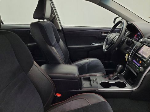 Used 2015 Toyota Camry XSE image 21