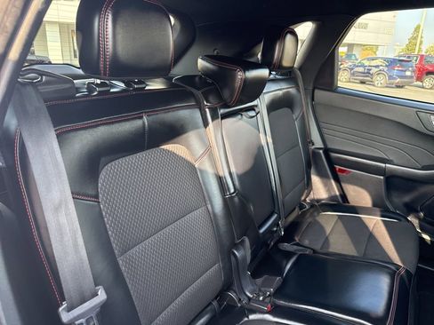 Used 2024 Ford Escape ST-Line image 14