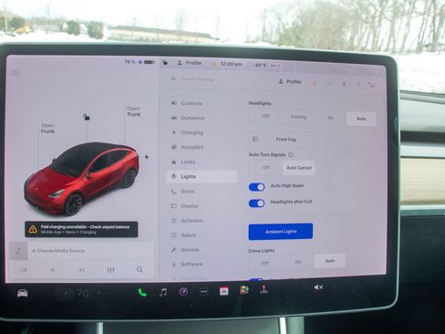 Used 2021 Tesla Model Y Long Range image 17