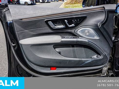 Used 2022 Mercedes-Benz EQS 580 4MATIC Sedan image 45