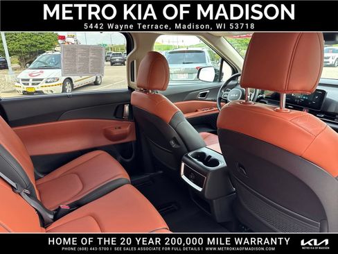 Used 2026 Kia Carnival EX FWD image 47