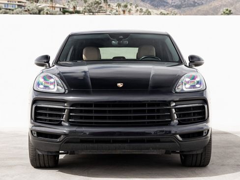 Certified 2021 Porsche Cayenne Coupe image 10