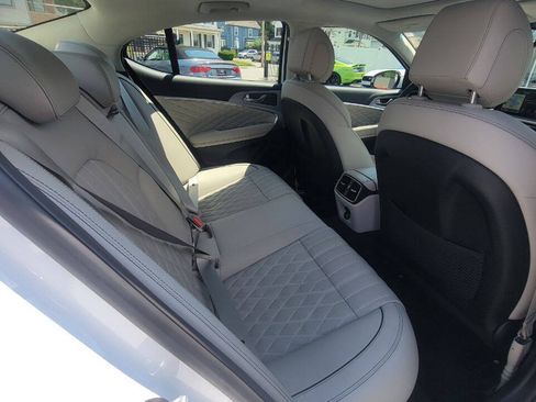 Used 2019 Genesis G70 3.3T Advanced w/ Prestige Package AWD/4WD image 21