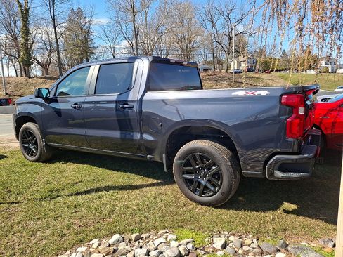 Used 2024 Chevrolet Silverado 1500 RST w/ LPO, Dark Essentials Package image 4