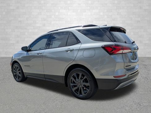 Used 2023 Chevrolet Equinox RS FWD image 4