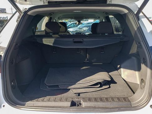 Used 2023 Chevrolet Equinox LT w/ Driver Convenience Package image 26